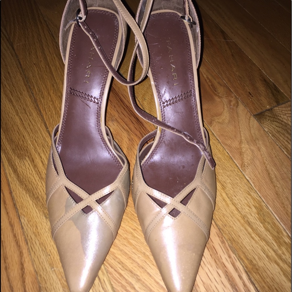 Tahari low platform ankle strap pumps